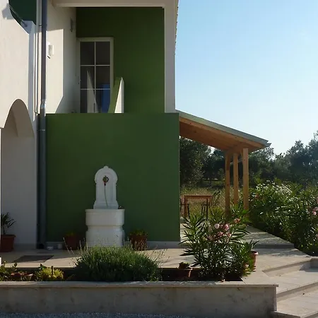 דירה Greeny Galižana